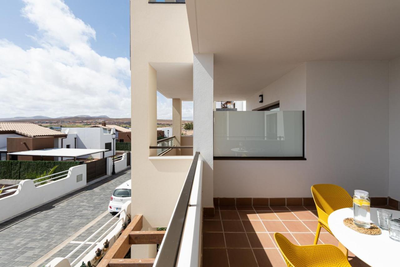 Homeforguest Apartamento En Residencia De Lujo Con Terraza Y Piscina La Guirra 外观 照片
