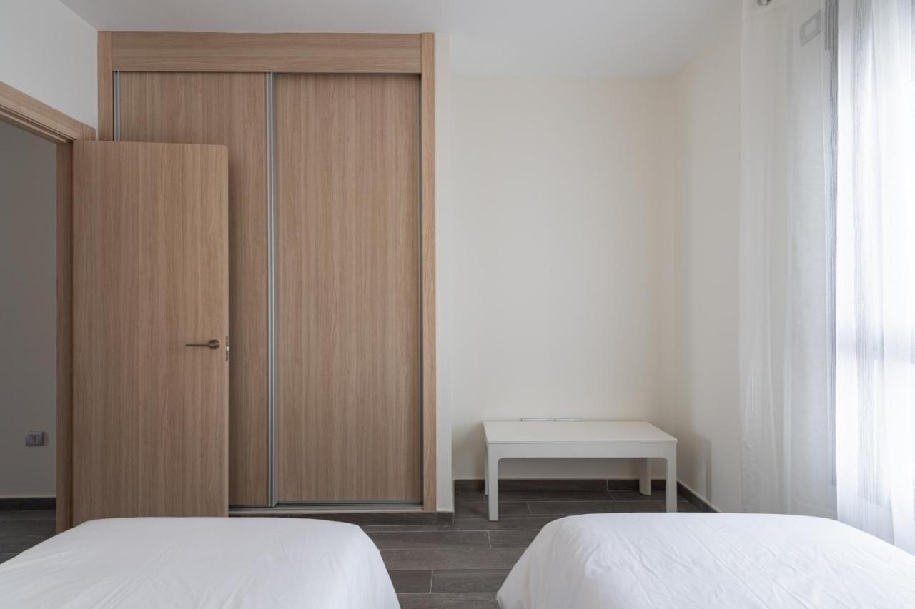 Homeforguest Apartamento En Residencia De Lujo Con Terraza Y Piscina La Guirra 外观 照片