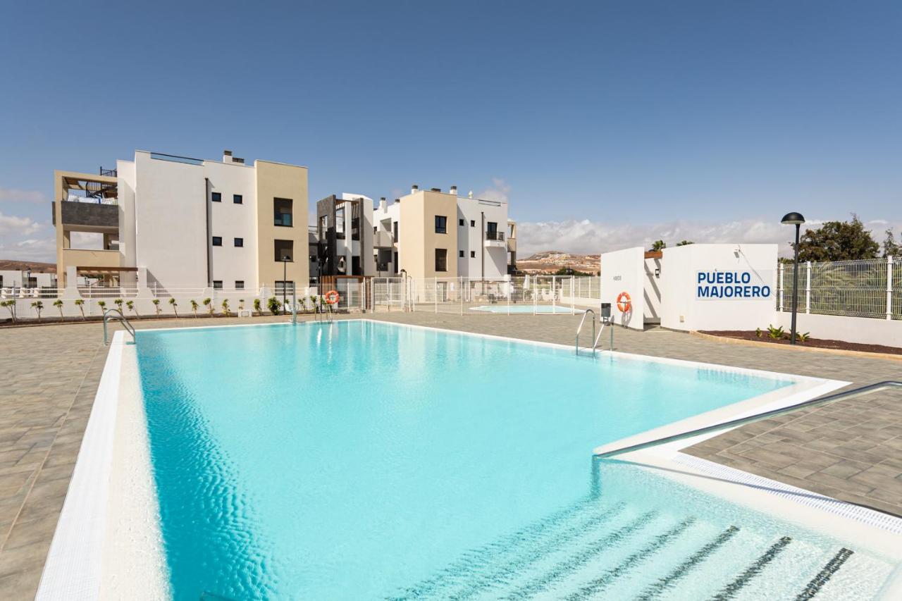 Homeforguest Apartamento En Residencia De Lujo Con Terraza Y Piscina La Guirra 外观 照片